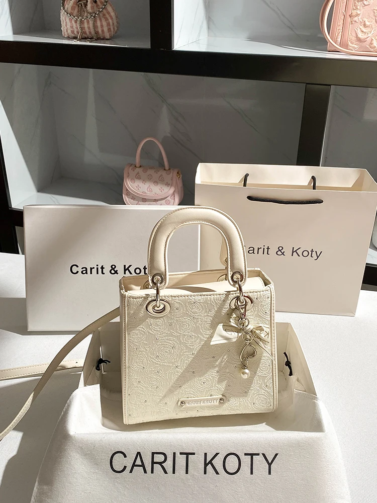 

Stylish and Luxury Princess Diana Bag with Charming Decoration Embroidery Printing Beads Women's Popular Handheld Crossbody Bag