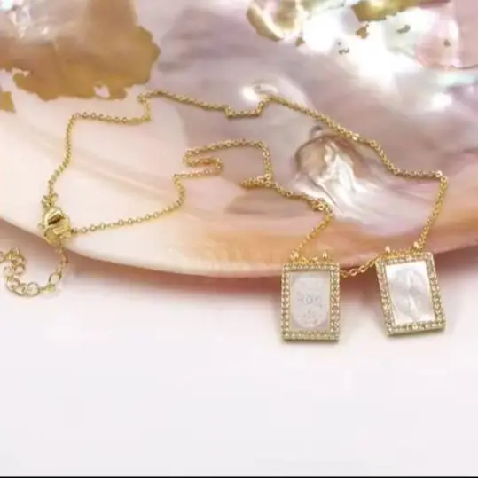 WT-JN392 Unique Religious Rectangle Shape Religious Pattern Engrave White Shell Charms 18Inch Pendants Fine Chain Necklace