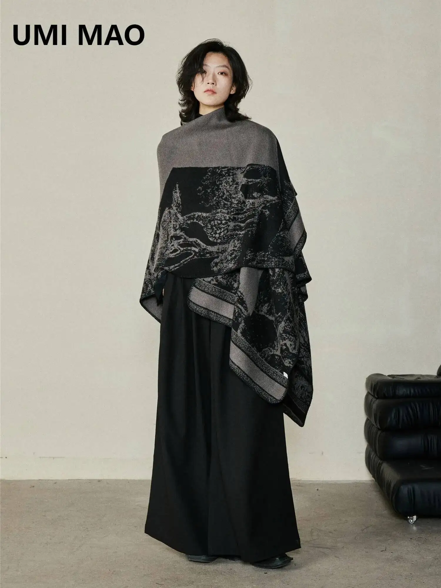 UMI MAO Yamamoto Dark Scarf Y2K Unique Design Split Big Cape Autumn Winter Warmth Double Sided Knitted Cloak Overlaid Scarf