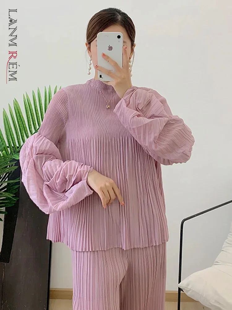 

LANMREM Pleated Blouse For Women Long Puff Sleeves Round Neck Loose Casual Top Female Elegant Clothing 2024 Autumn 2R6886