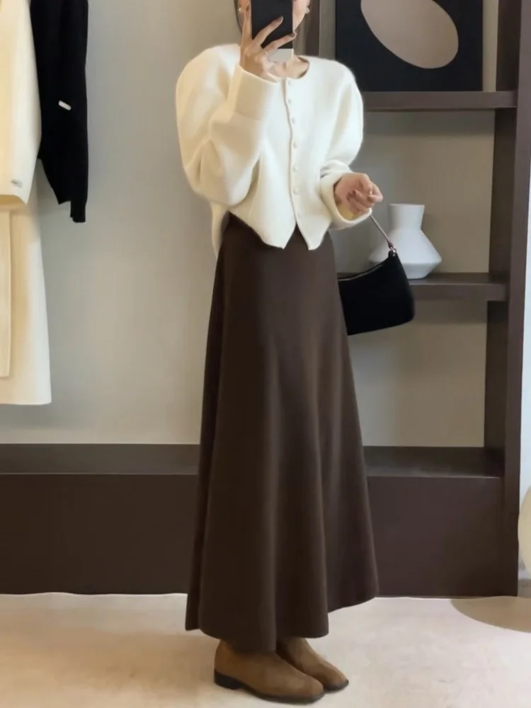 

Knitted A-Line Skirt Women's Spring Autumn 2026 New Elastic Waist Slimming Bla Ele Drapey Midi Skirt