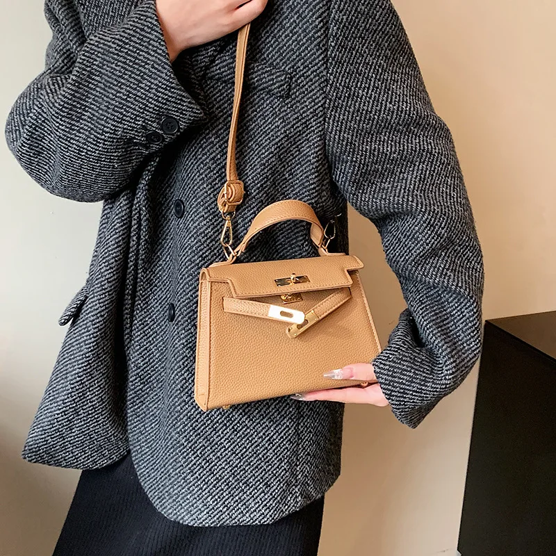 

New 2025 Women's Stylish Simple Bag - Lock Textured Shoulder Bag, Portable Versatile Messenger