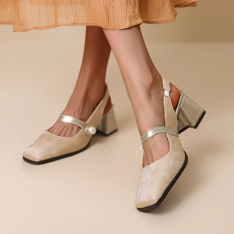 صنادل النساء صيف جديد ريترو عالية الكعب حزام اللؤلؤ موضة ساحة تو Slingback مضخات مكتب فستان الزفاف الأحذية الإناث