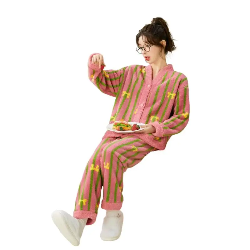 نموذج جديد المرجان الصوف المرأة منامة الخامس الرقبة الخريف الشتاء الدفء الفانيلا ملابس خاصة ملابس منزلية منامة دعوى القطن بيجامة مجموعة