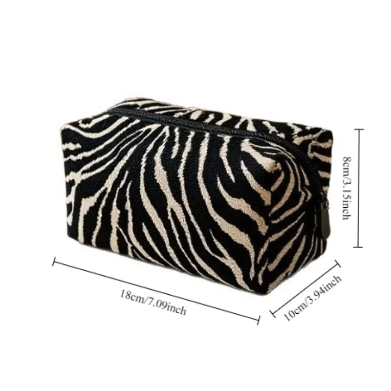 Toastförmige Kosmetiktasche mit Zebramuster aus Chenille, große Kapazität, tragbare Reise-Aufbewahrungstasche, ästhetisch ansprechende Make-up-Tasche – Detail 6