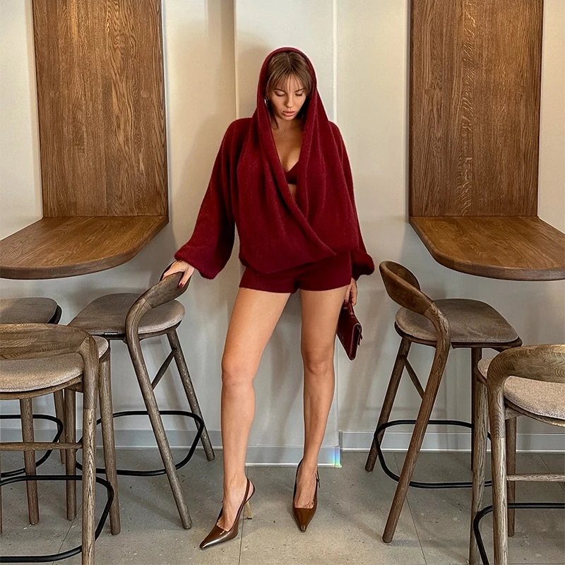 Sexy Gebreide Shorts Set Vrouwen Diepe V-hals Oversize Losse Hoodie Tops Mini Korte Broek Past 2025, Nieuwe Mode Dame Tweedelige Sets