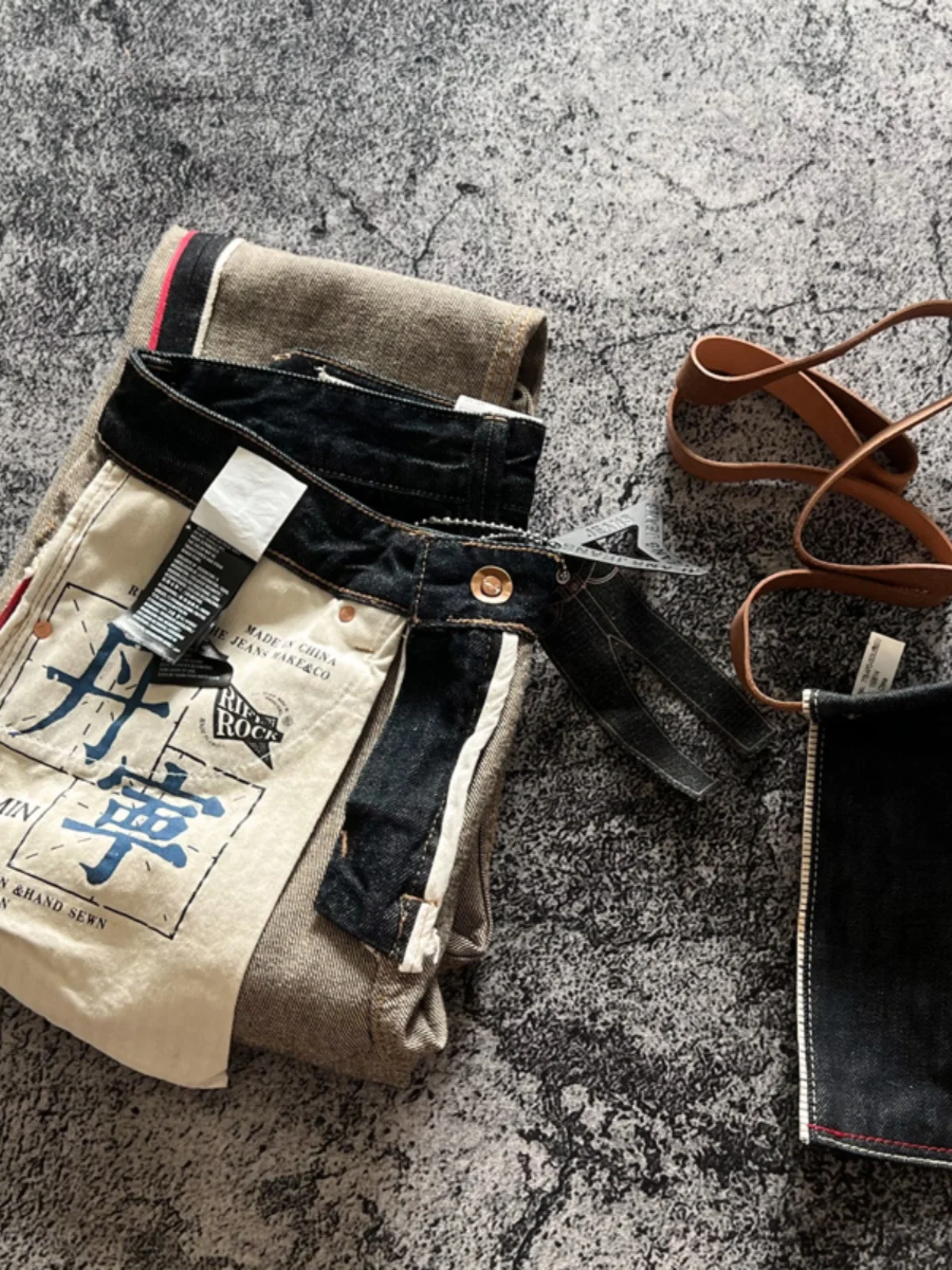 

American Sle Heavyweight Red White Denim Cloth Tanned Cow Original Color Straight Narrow Jeans Cotton 00% Wear Resistant