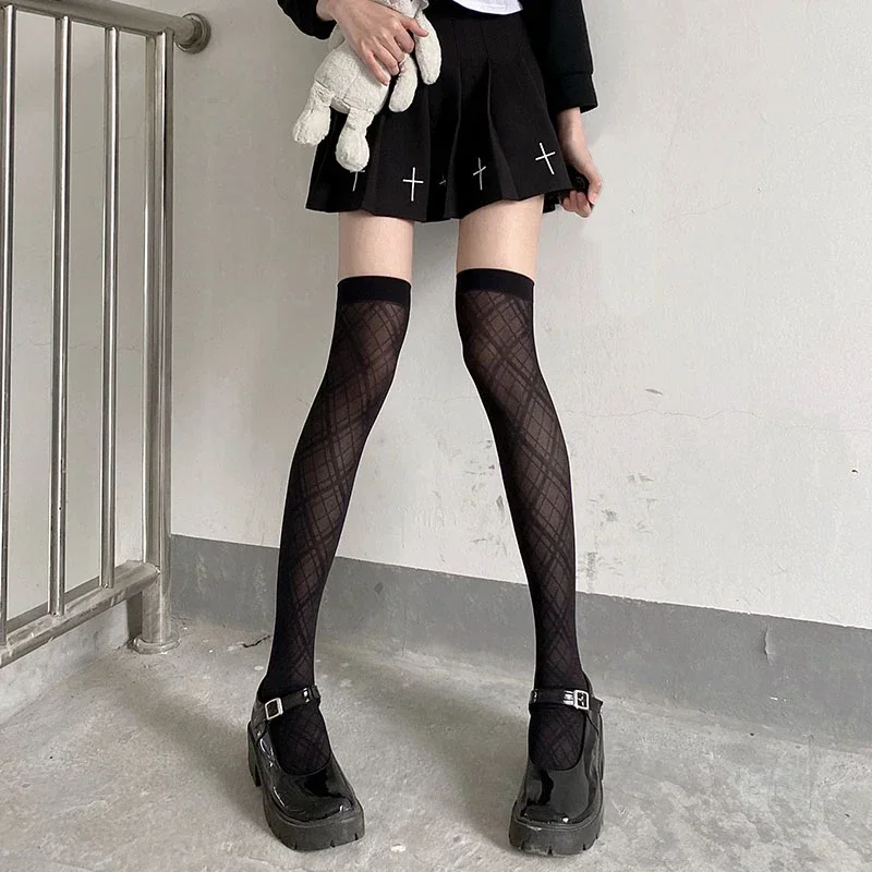 لوليتا JK الحلو المعين مخطط الحمالة جوارب المرأة مثير الفخذ العليا الجوارب الطويلة رائعة لينة جوارب طويلة إلى الركب طماق