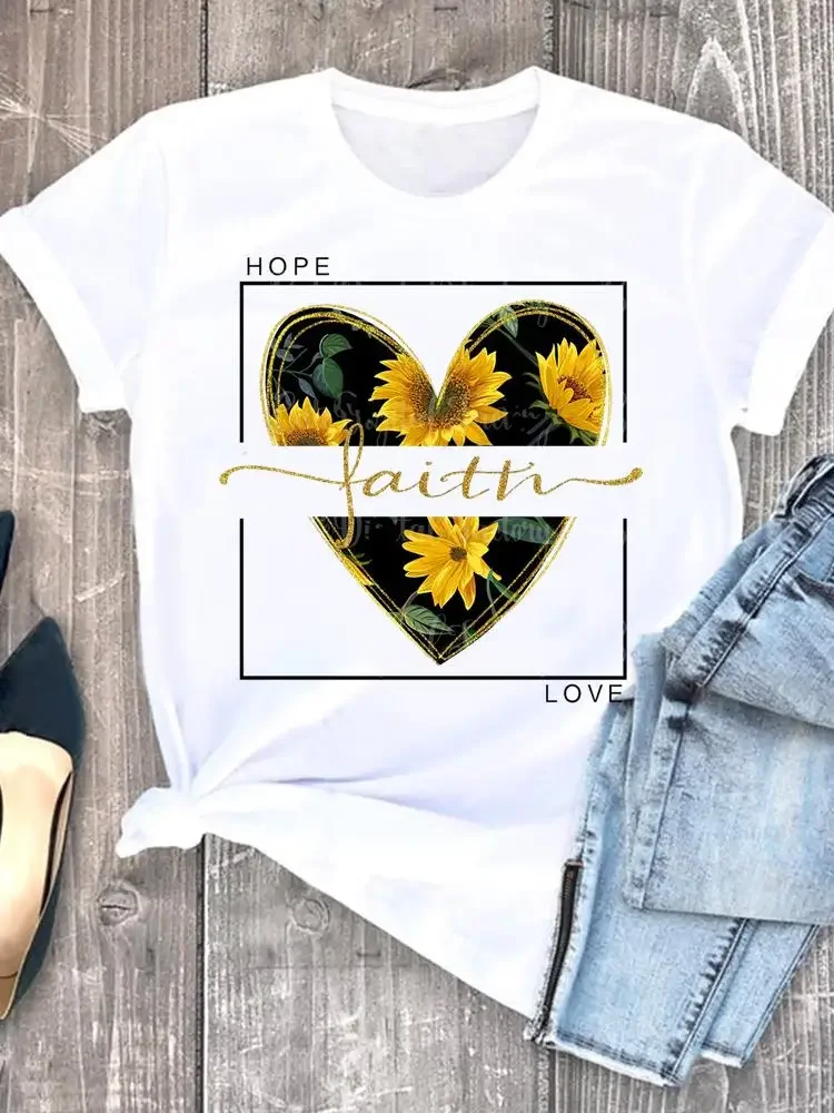 Camiseta de talla grande para mujer, ropa gráfica de manga corta, holgada e informal, suave y cómoda, transpirable, deportes al aire libre