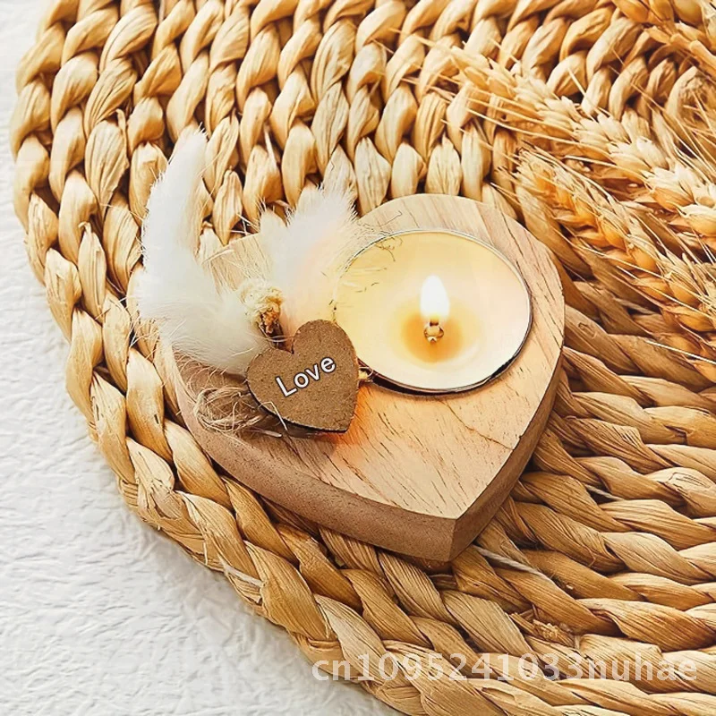 

Handcrafted Wooden Heart Candle Holder with Dried Flowers Thanksgiving Valentine's Day Gift Wedding Commemorative Paraffin Wax