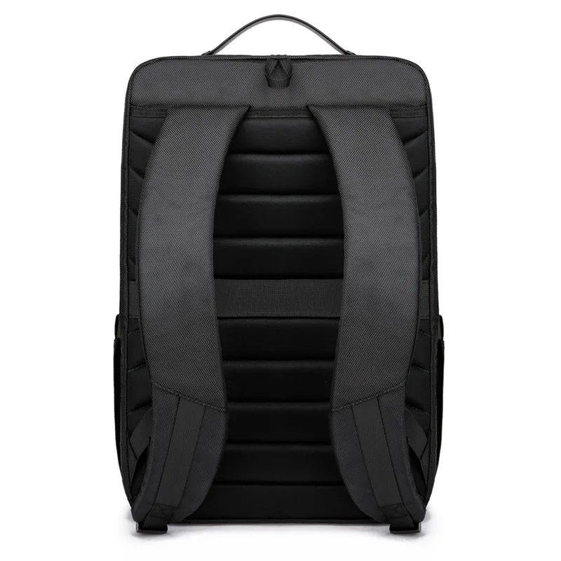 Large capacity business commuting backpack