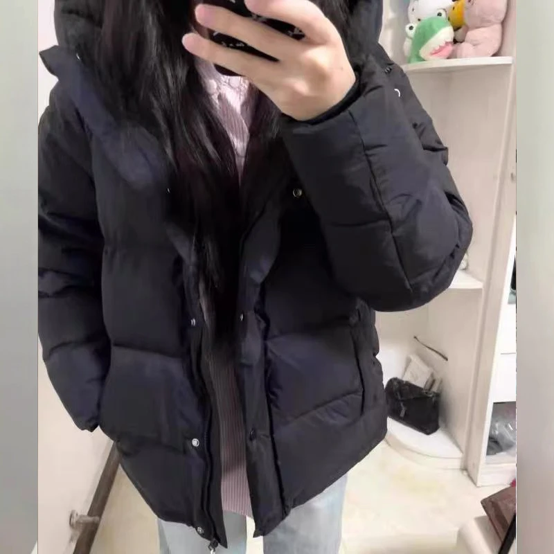 เสื้อแจ็คเก็ตบุผ้าฝ้ายสำหรับเด็กผู้หญิง แบบหนา สำหรับฤดูใบไม้ร่วงและฤดูหนาว  แบบมีฮู้ด สไตล์เกาหลี  แบบสั้น  สำหรับนักเรียนหญิง  เสื้อแจ็คเก็ตพัฟเฟอร์  ให้ความอบอุ่น