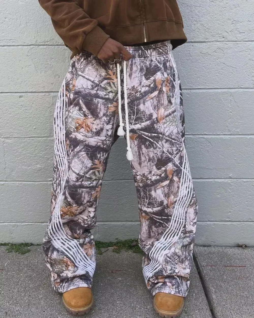 

Streetwear Men Y2K Camouflage Pattern Pants Gothic Hip Hop Retro Camo Baggy Casual Pants Women Sweatpants Elastic Waist Jogging