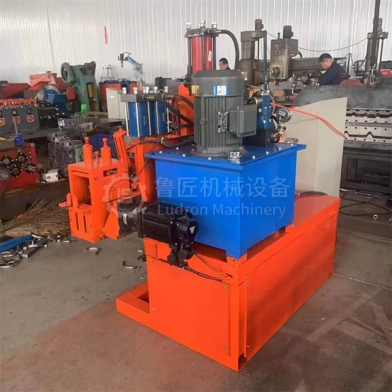 Automatisch vormen van draadwalsmachine Platte ijzeren strip Stalen buisklem die buigmachine voor metaal vormen