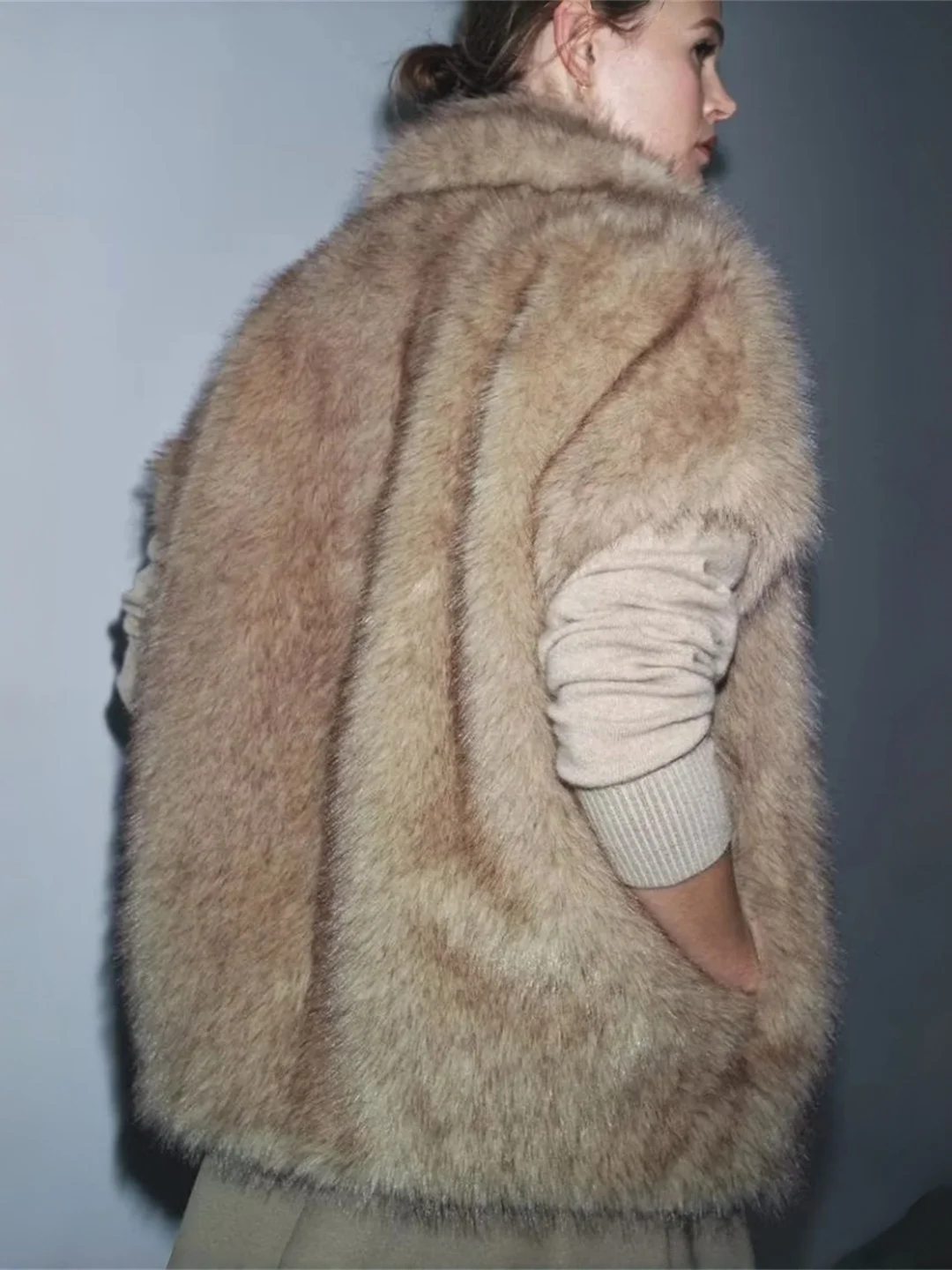 Ele hiver nouveauté femmes Faionable effet fourrure artificielle gilet édition limitée 2025 hiver Stand Fit Long Sve