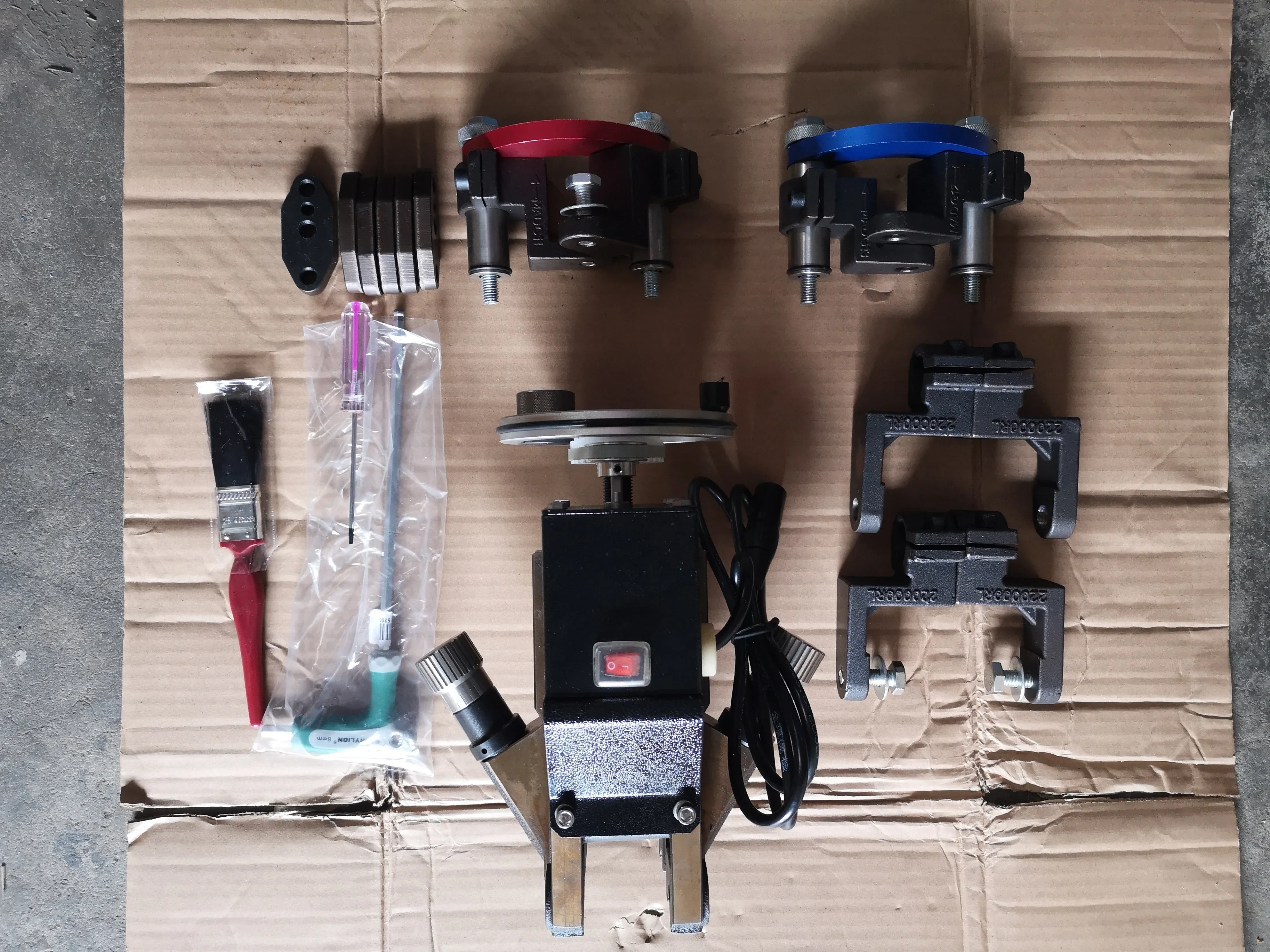 【HOT】DISC LATHEDRIVE UNIT of On the Car disc aligner brake lathe machine AM-8700