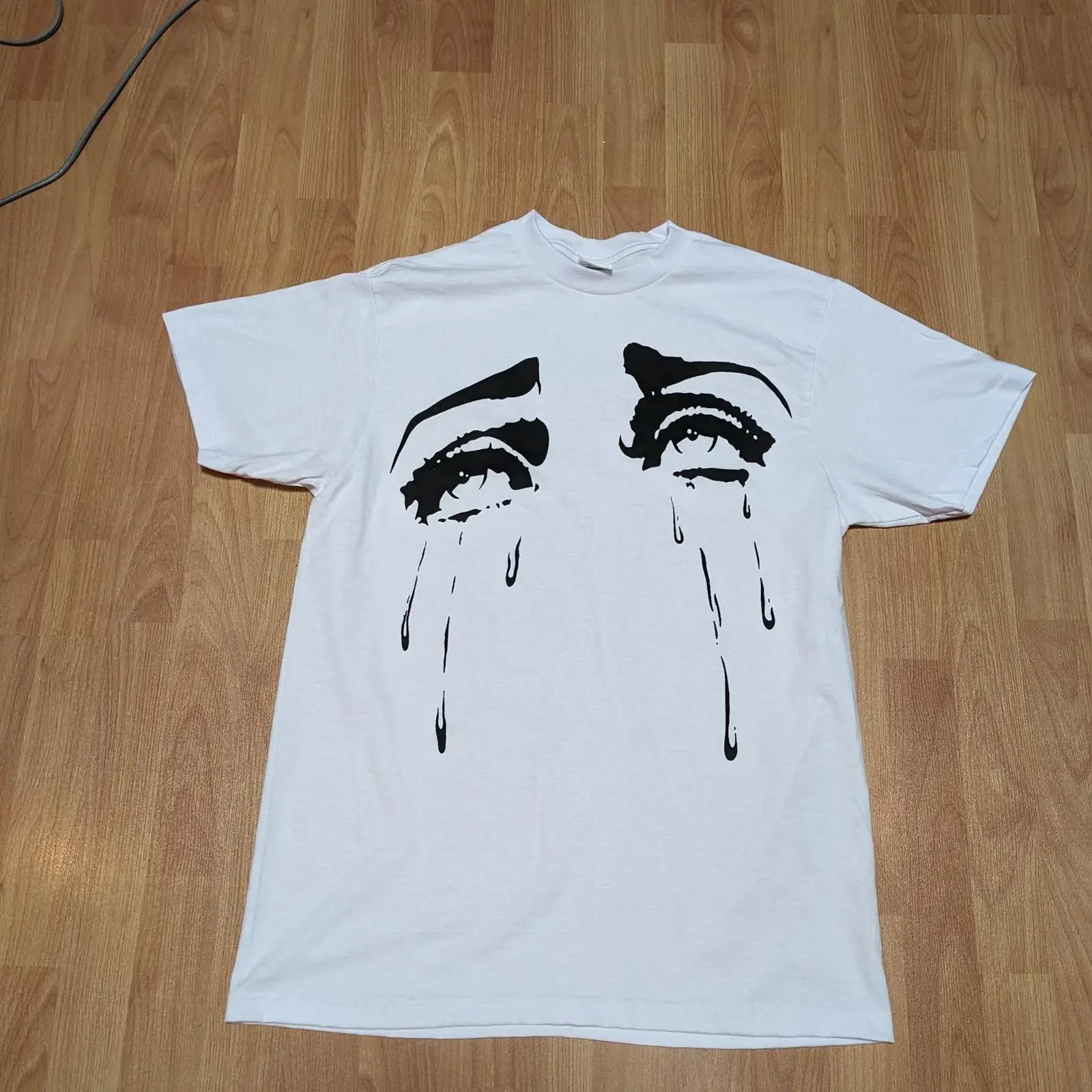 Screen printed Crying Eyes Shaka Wear T shirt vintage Washed Top For Everyday Wear streetwear Breathable Comfortable fashion