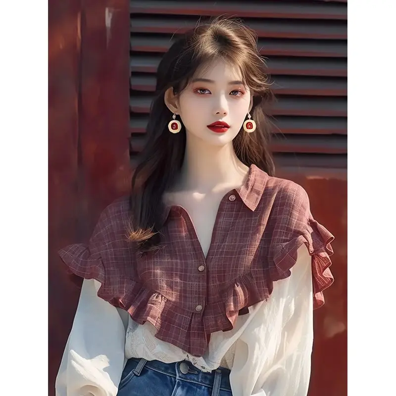 

2025 Early Autumn New Top for Women Lapel Long-sleeved Button Splicing Cardigan Elegant and Versatile Black Ear Top