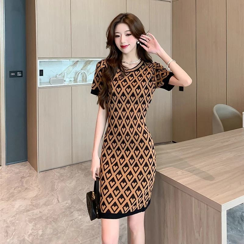 YUQI Elegant Diamond Retro Jacquard Short Sleeve Slim Dress for Women Office Ladies Knitted Midi Dresses Skinny Fashion Summer