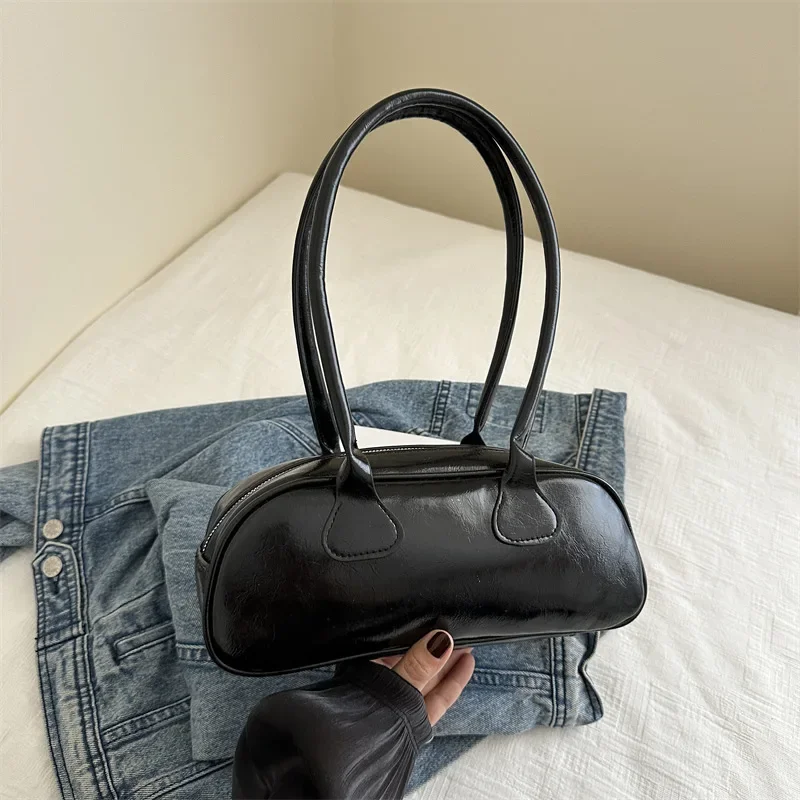 

2024 Hot Seller Autumn New Large Capacity Simple Casual Baguette Bag High-grade Niche Design South Shoulder Underarm Bag Purse