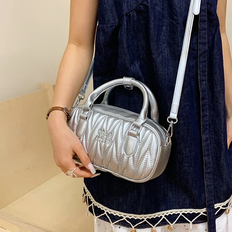 

Minimalist Luxury Leather Crossbody Bag For Women Elegant Vintage Design Stylish Clutch Casual Commuter Purse Tote Handbag