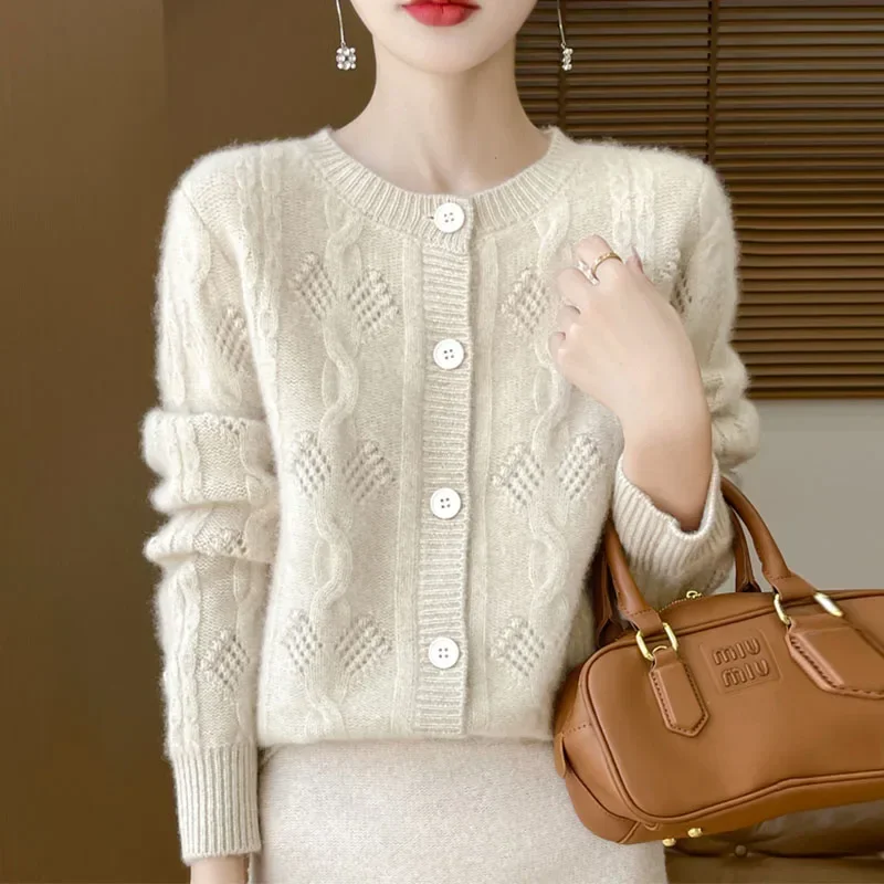 

Women's Autumn Winter Merino Wool Cardigan Thickened round Neck Pullover Loose Casual Long Sleeve Knitwear Cashmere-like Texture
