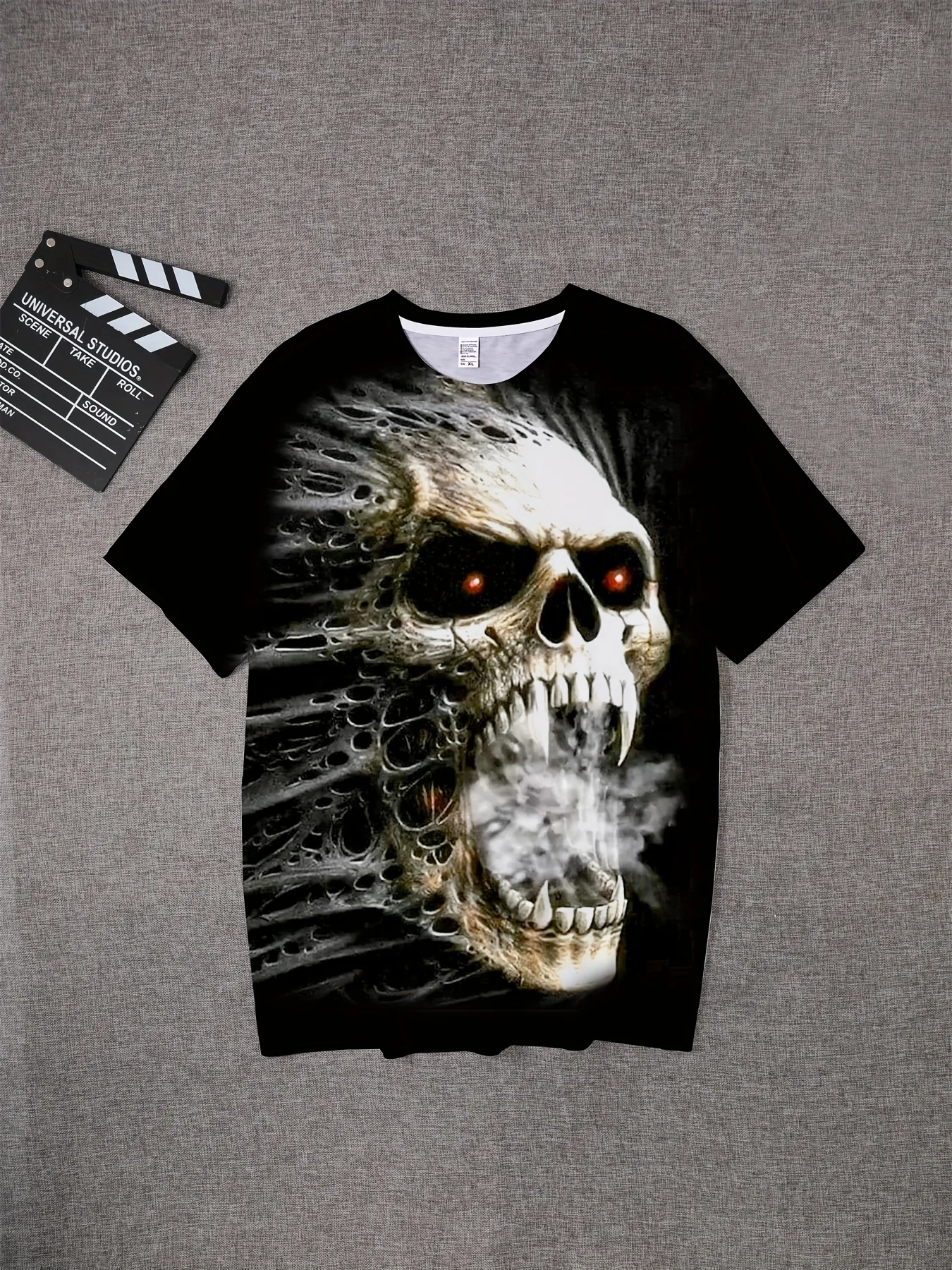 Men's Horror Fanged Skull Red Eyes Smoke Print T-Shirt, Black Gothic Dark Punk Short Sleeve Tee For Street Casual Wear Top