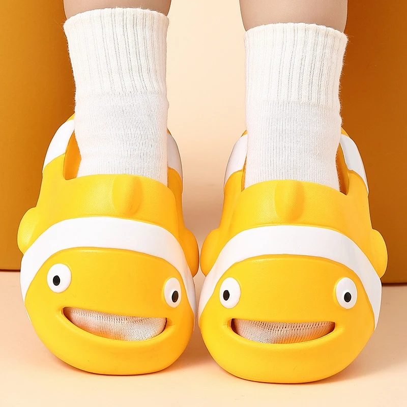 Disney Clown Fish Nimo Slippers Beach Sandals Summer Thick Sole Non Slip Shoes Couple Home Bathroom Shoes Cartoon Soft Shape