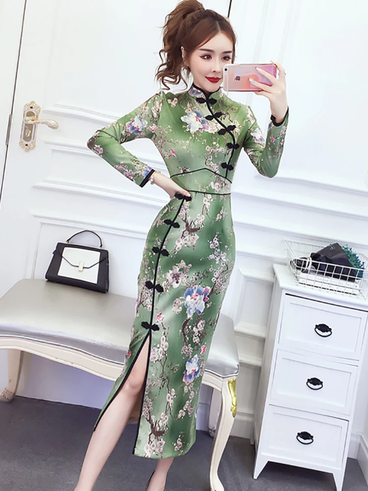 Frauen Rosa Wildleder Stoff Floral Chic Cheongsam Kleid 2024 Koreanische Vintage Luxus Abendkleid Herbst Winter Elegante, Figurbetontes Kleid