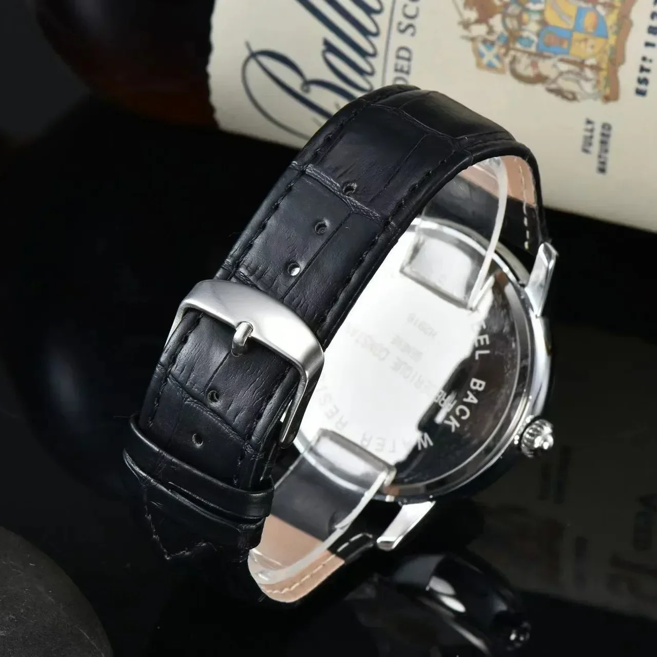 Montre à Quartz de luxe pour hommes montre à cadran bleu montre-bracelet d'affaires analogique montres bracelet en cuir étanche montre cadeau de mode pour hommes