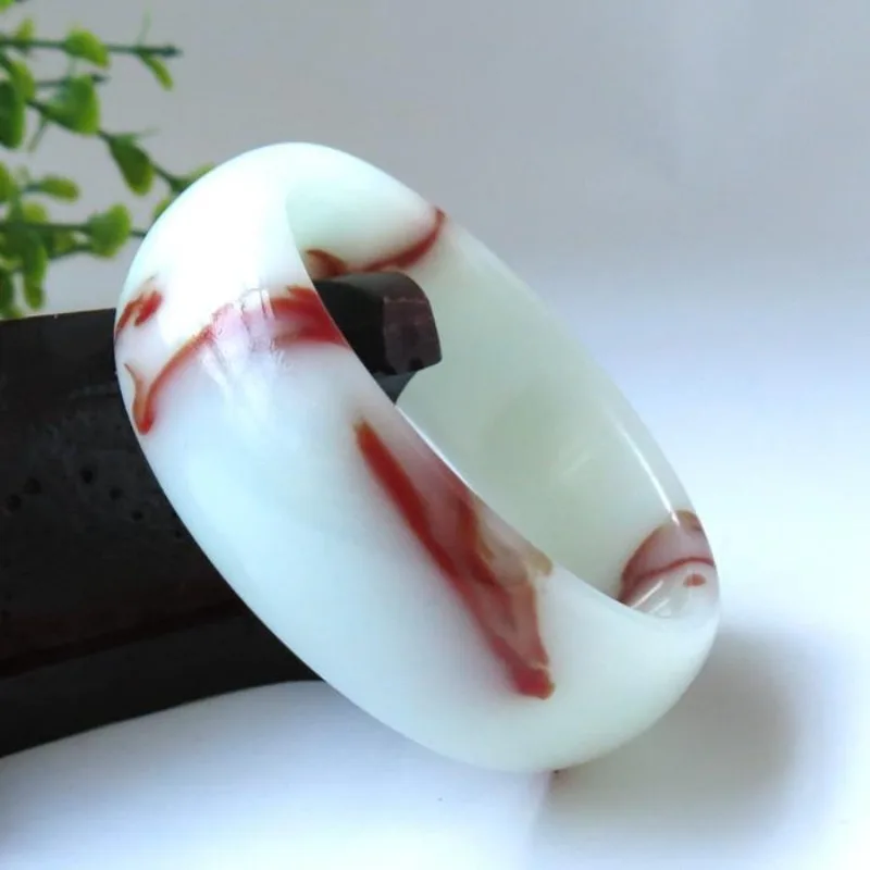 

Chicken Blood Floating Flowers Gobi Jade Bracelet Women's Model