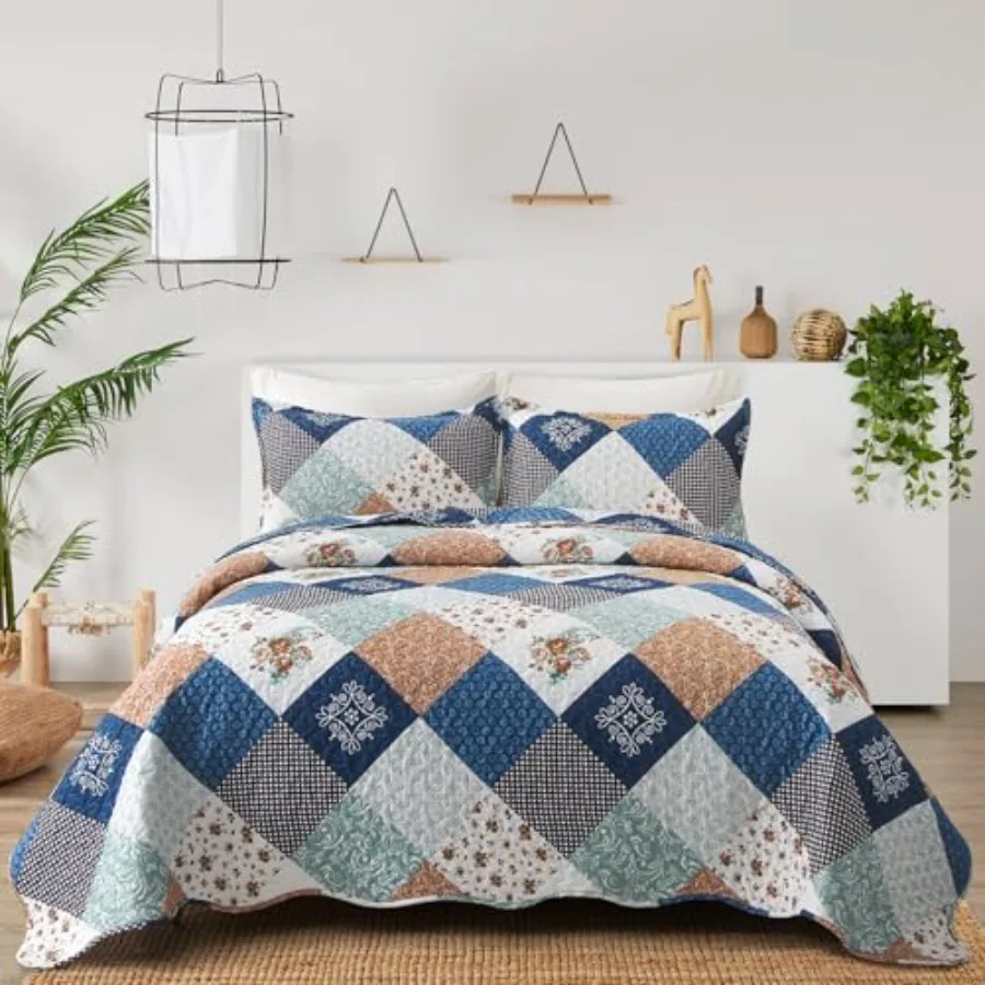 

Reversible Patchwork Quilt Bedding Set Size Grey Plaid Floral Pattern Bedspread Set Soft Microfiber Coverlets Bed Set 3 Pieces
