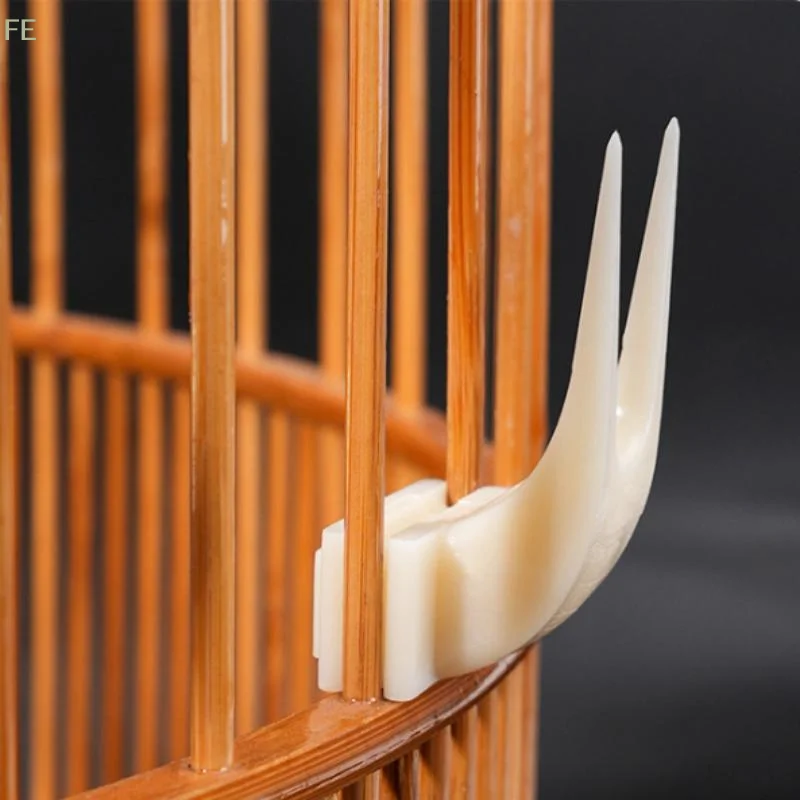 [F] 5/10Pcs Bird Feeding With Fruit Forks 4 Pack Pet Supplies Plastic Food Rack Bird Feeder Outdoor Window Bird Feeder