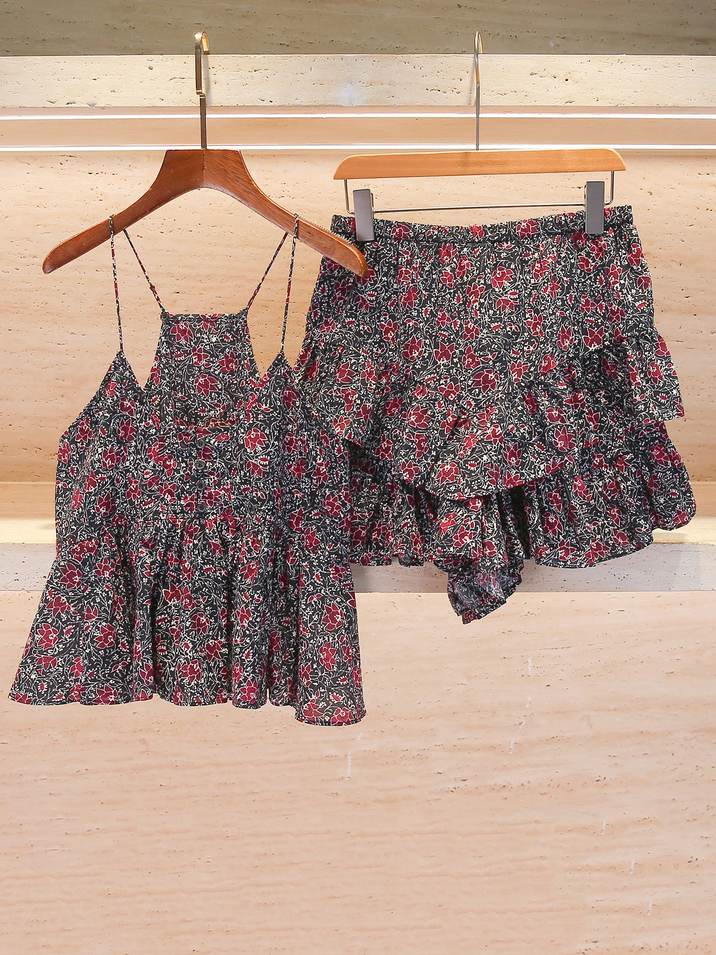 

Floral Print Halter Neck Top And High Waist Skirt Pants Set Women's Summer Fashion Outfit Short Sleeve V Neck Polyester Fiber