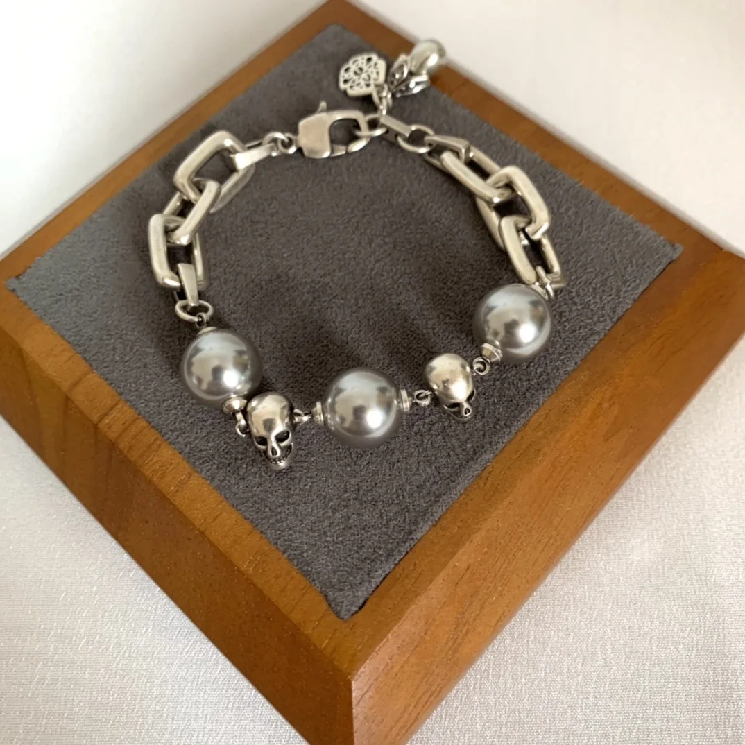 

Gothic Punk Pearl Skull Head Stainless Steel Women's Bracelet