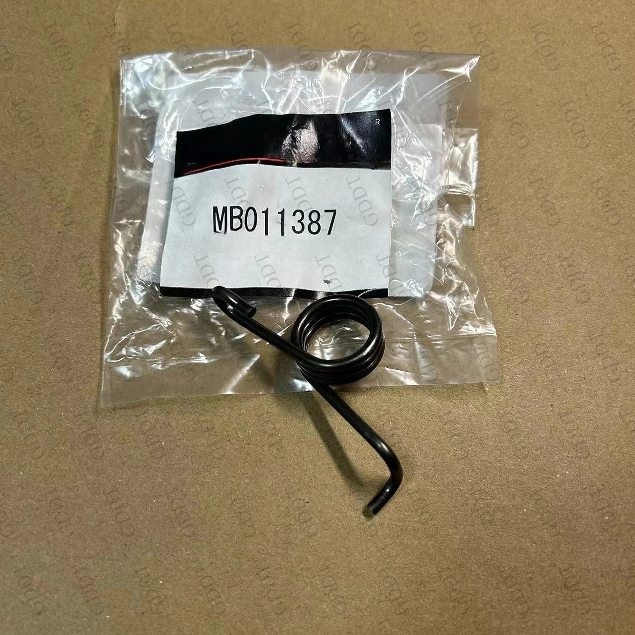 MB011387 Pedal Return Spring Shell for Pajero V20 V30 Shell for Montero Sport K90