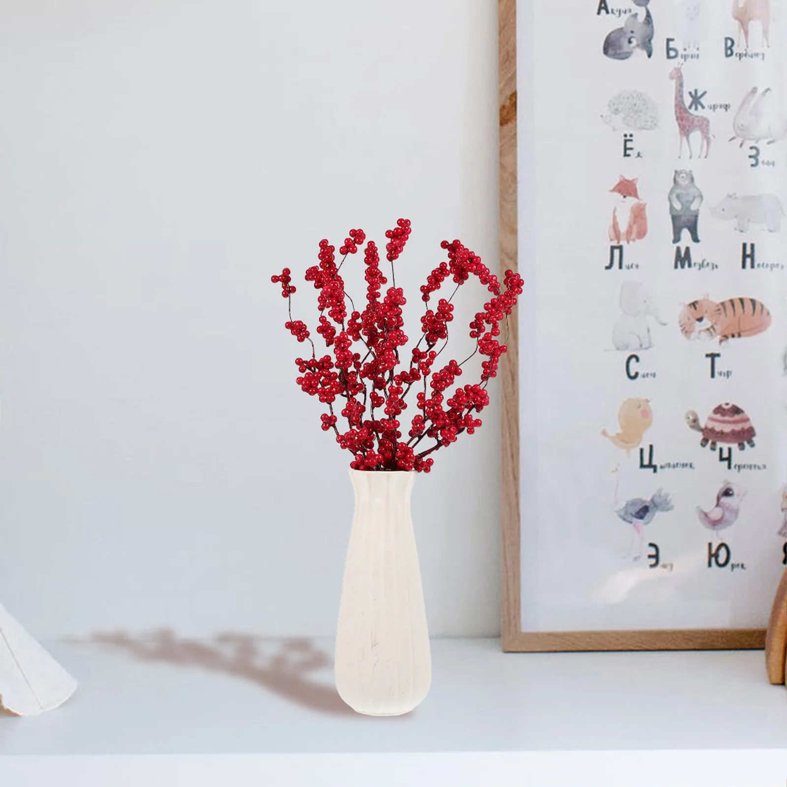 

5Pcs Simulation Berry Stems Premium Faux Red Berry Branches for Christmas Tree Decor Vase Arrangement Holiday Wedding Decoration