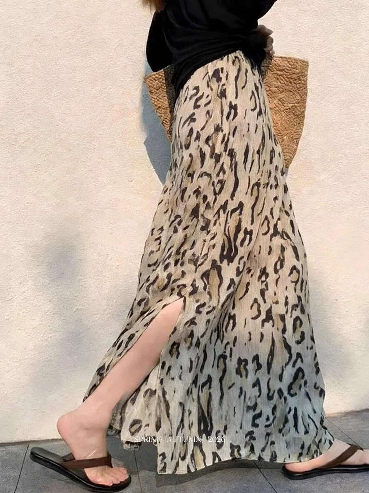 Stunning Leopard Print A-Line Midi Skirt Women Summer Long Split Beach Vacation Floral Long Dress Korean Style High Waist Loo...