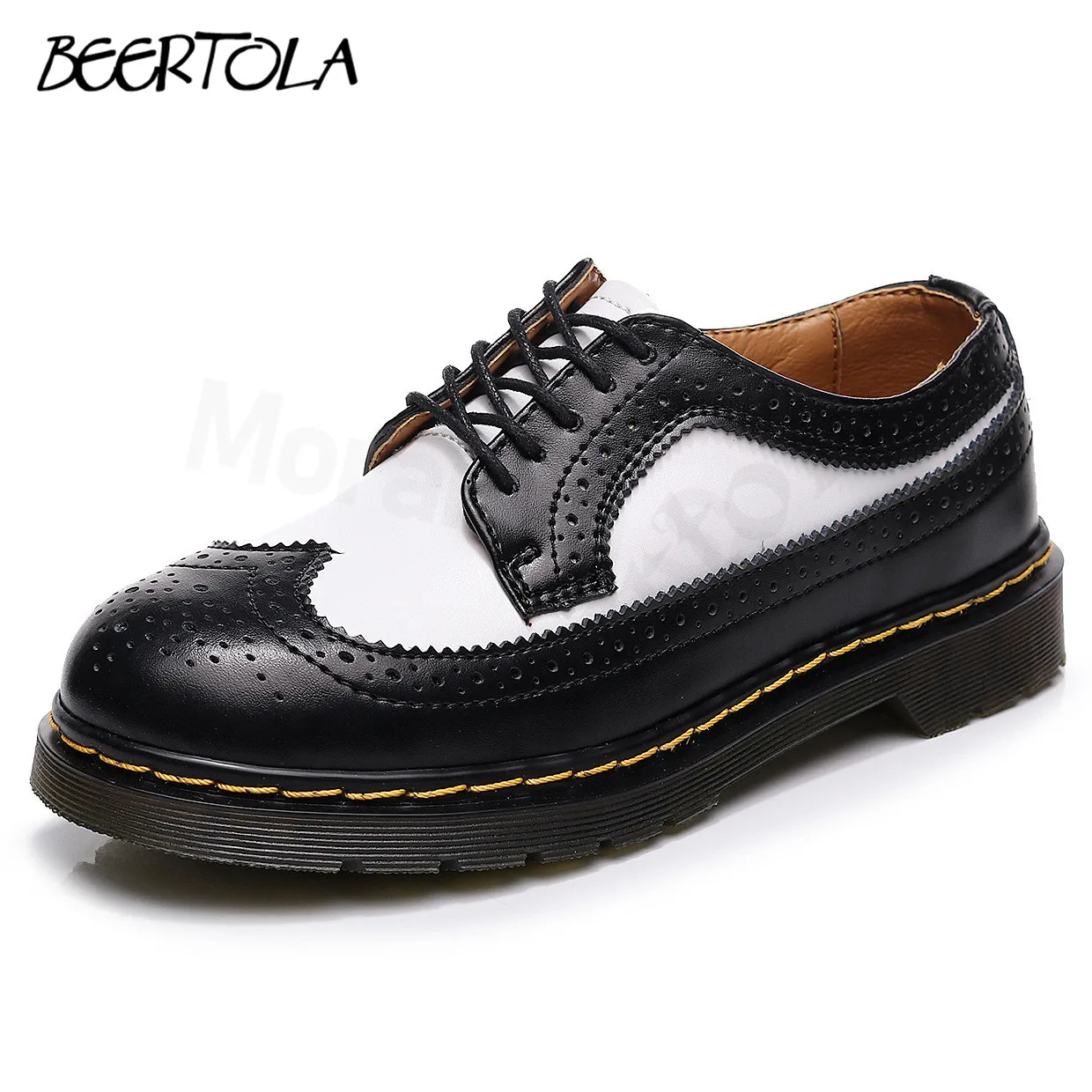 

Women's Brogue Carved Black and White Leather Shoes 5-Hole Leather Low-Cut Round Toe Shoes for Men Casual Lace-Up Shoes