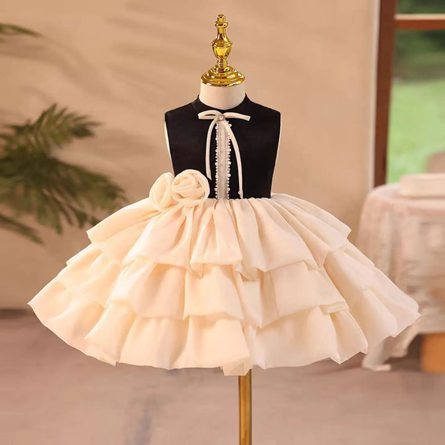 

Dreamy Vow J803 Charming O-Neck 3D Flowers Girl Dress With Bow Sleeveless for Kids Holiday 1st Birthday Party Short Ball Gown
