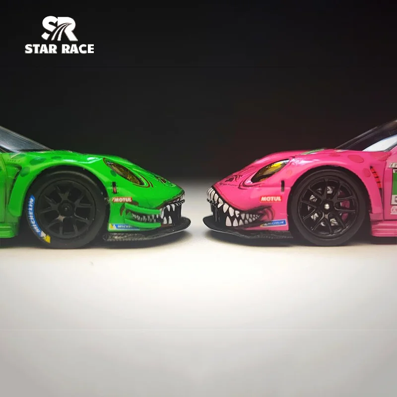 1:64 Sr911 Gt3 Groene Dinosaurus Poeder Dinosaurus Serie Simulatie Legering Miniatuur Diecasting Auto Model Aangepaste Collectie Speelgoed Cadeau