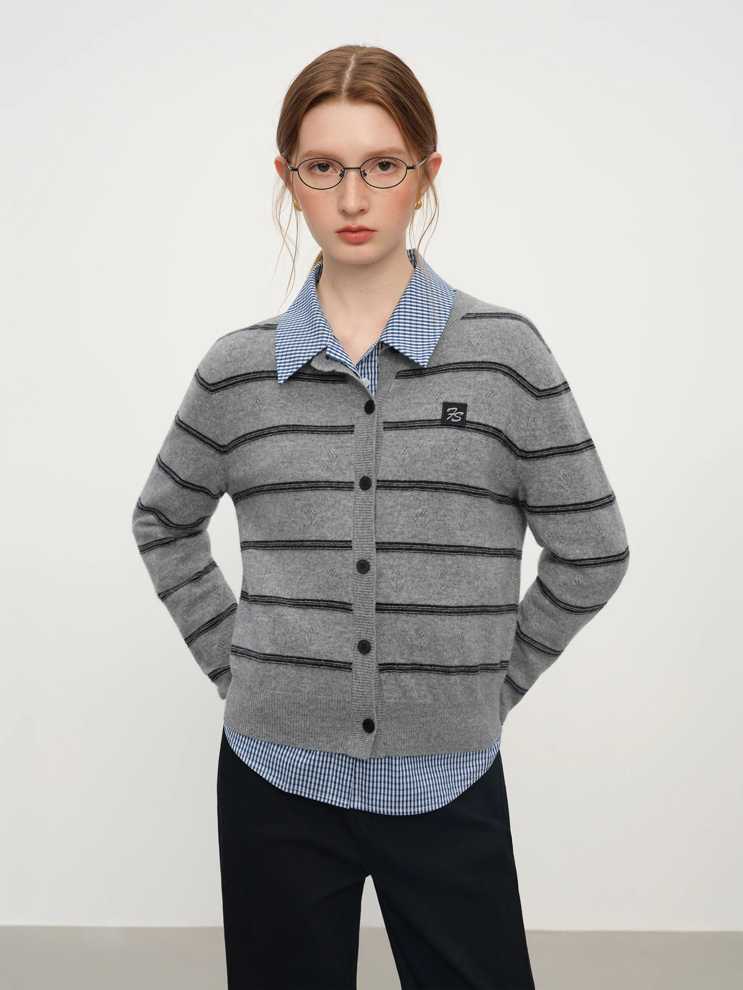 FSLE Winter 2025 Maglione lavorato a maglia a righe jacquard da donna - Abbigliamento casual da ufficio Pullover versatile Top Daily Chic Essentia