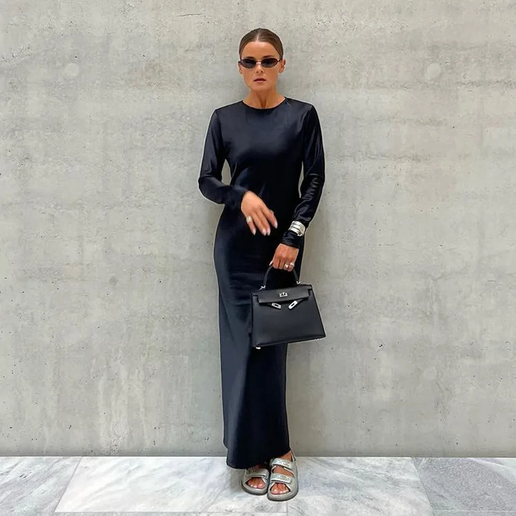 Sukienka damska z satyny, długa spódnica z drapowaniem, okrągły dekolt, wysoki stan, modne długie rękawy, wczesna wiosna 2025.