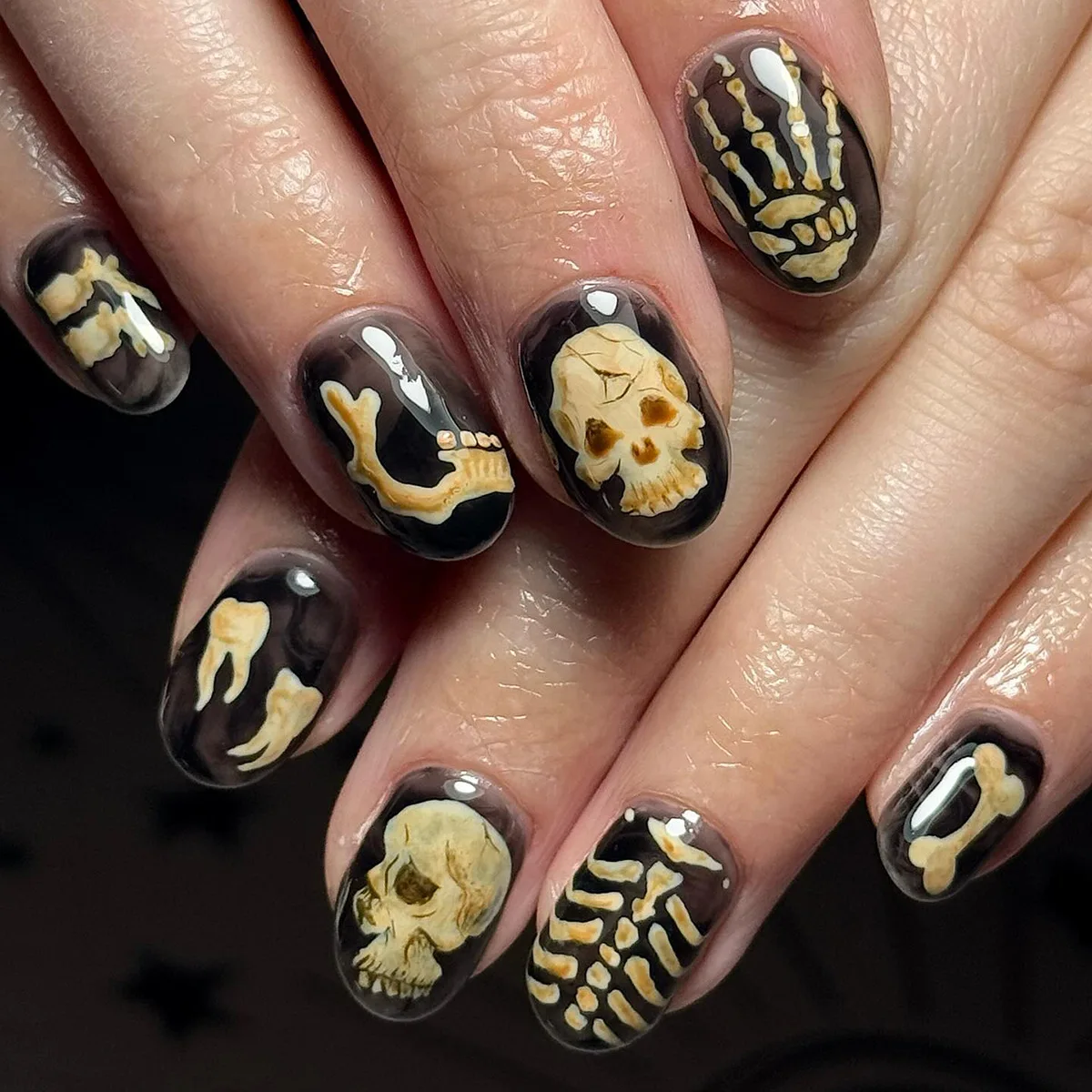 

Y2K Halloween False Nails Black Skull Pattern Press On Nails Cool and Fun Human bones Fake Nail 24PCS Spice girls Manicure