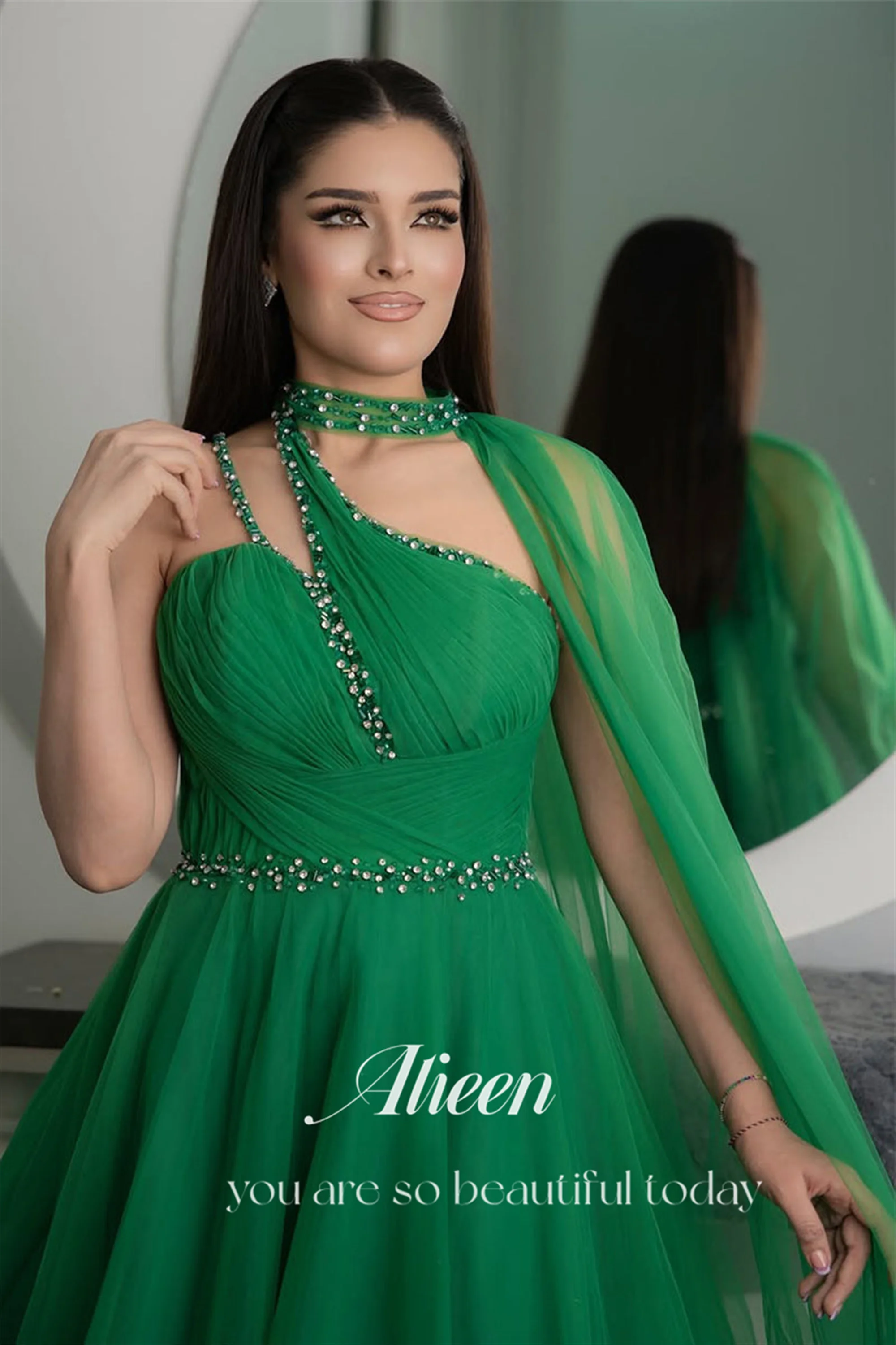 فساتين سهرة فاخرة أنيقة باللون الأخضر من Aileen 2025 على شكل حرف a شال مخصص للنساء فستان سهرة فاخر ماركة فستان حفلات الزفاف