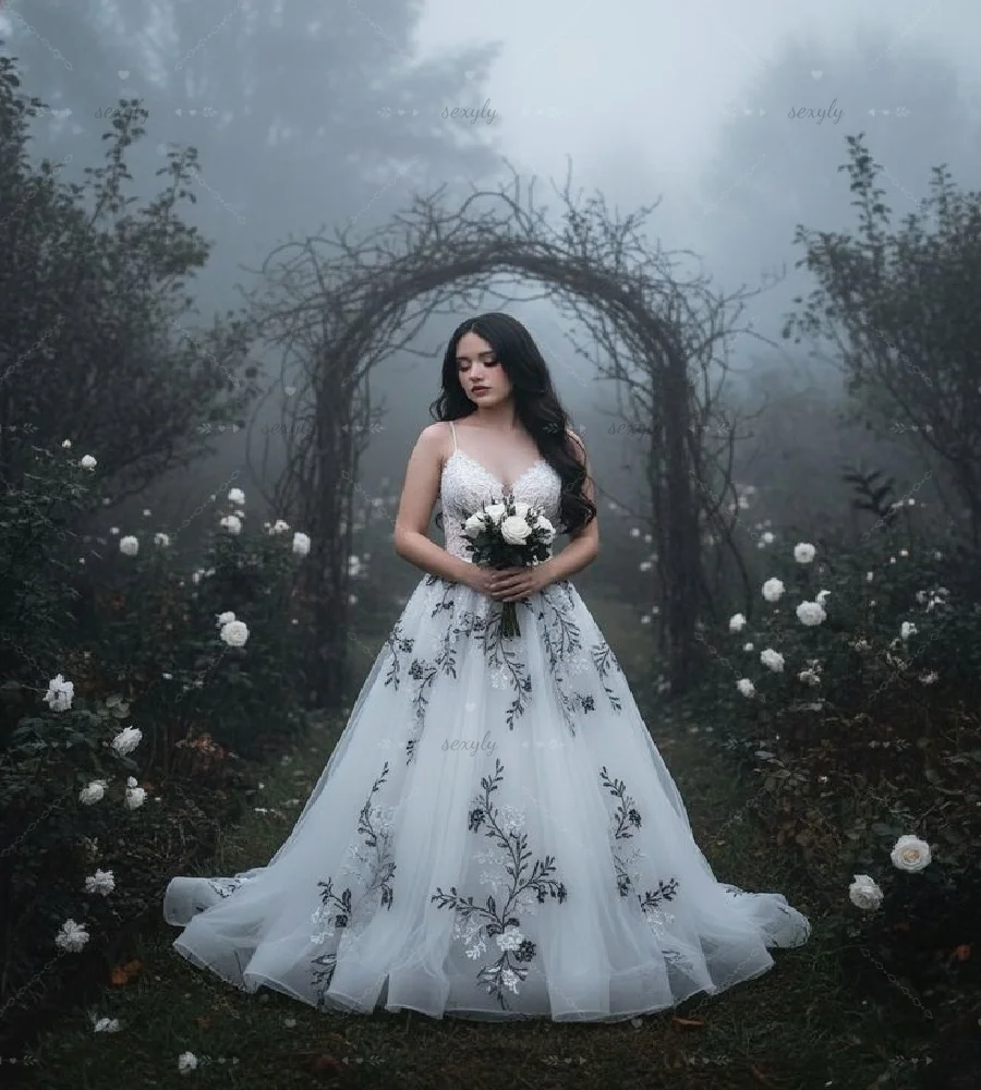 Ethereal Hippie Boho Gothic Wedding Dress 2026 Spaghetti Straps A Line Tulle Bohemian Civil Bridal Gown Backless Beach Elopement