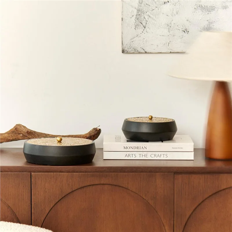 Indian Mango Wooden Gold Lid Black Round Storage Jar, New Chinese Soft Decoration Storage  Box Ornament