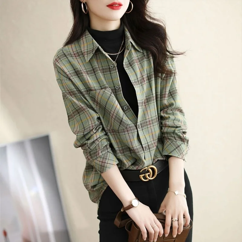 Vintage Printed Button Pockets Plaid Shirt Female Clothing New Autumn and Winter Commute Tops Fashion All-match Casual Blouse