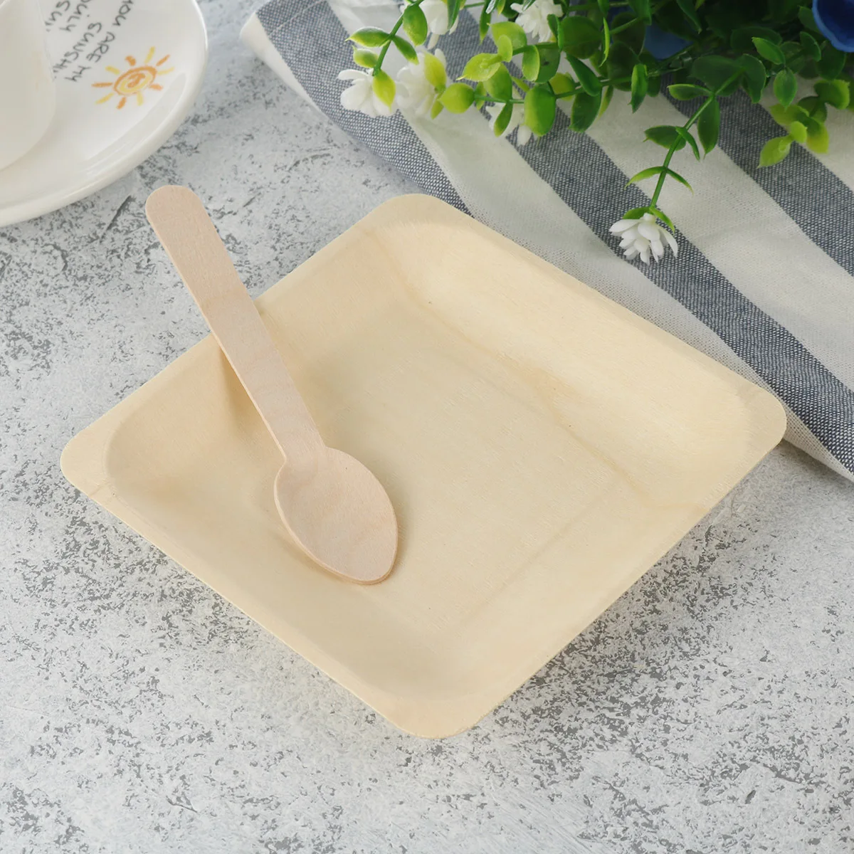 

48pcs Wooden Disposable Cutlery Set Biodegradable Plates Spoons Forks Knives 12 Pieces Each Eco-Friendly Tableware For Party