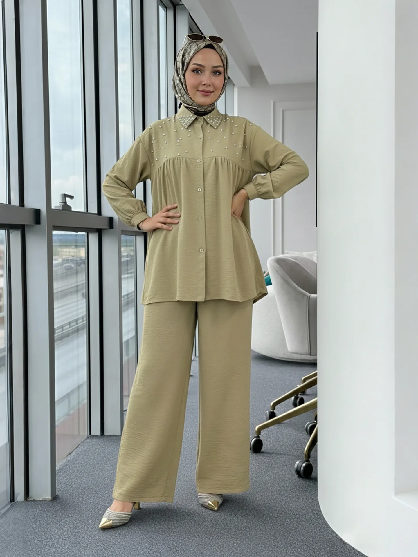 

New Muslim Set Modest Women Beaded Long Shirt and Wide Leg Pants Outfits Turkey Islam Clothing Kaftan Arabic Musulmane Ensembles